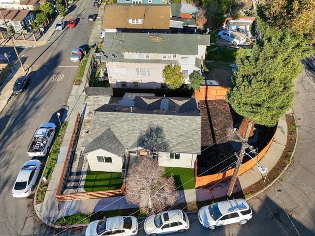 2151 Santa Rita St, Oakland, CA 94601