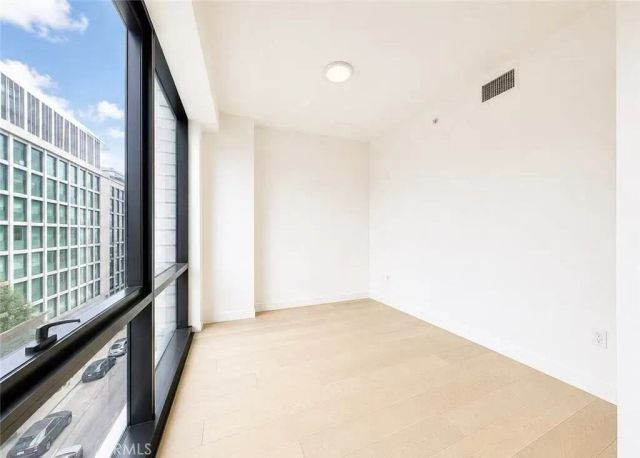 400 S Broadway 601, Los Angeles, CA 90013