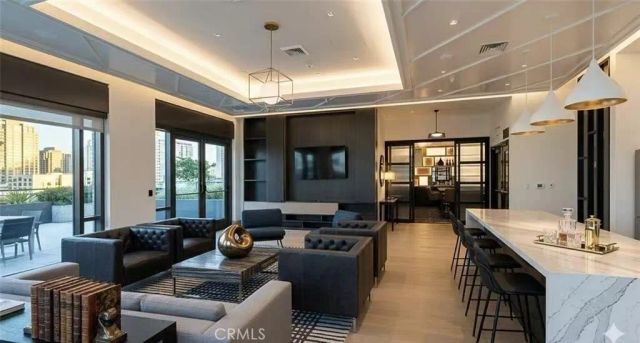 400 S Broadway 601, Los Angeles, CA 90013