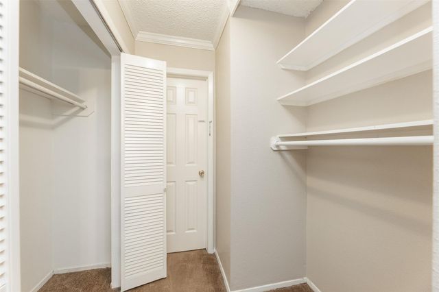 12926 Greenway Chase Court 2926, Houston, TX 77072