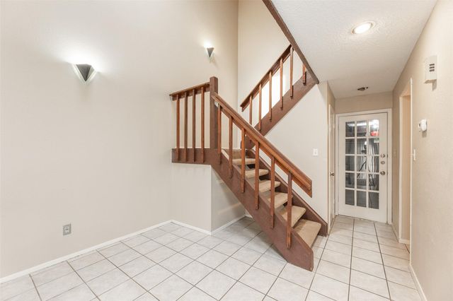 12926 Greenway Chase Court 2926, Houston, TX 77072