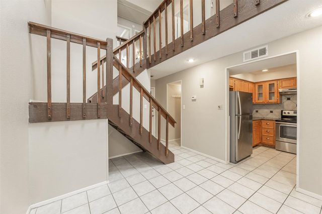 12926 Greenway Chase Court 2926, Houston, TX 77072