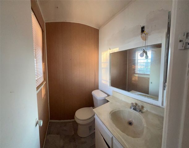 2421 Suffolk Lane, Lancaster, TX 75134