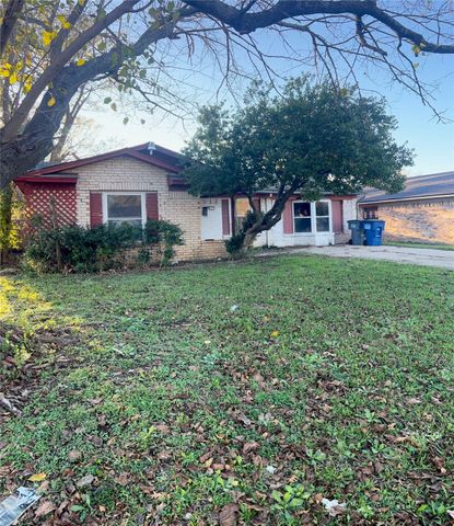 2421 Suffolk Lane, Lancaster, TX 75134