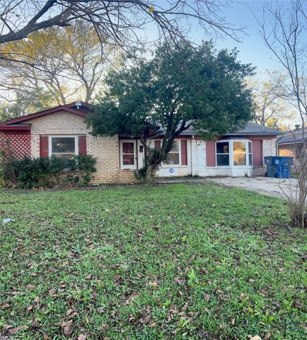 2421 Suffolk Lane, Lancaster, TX 75134