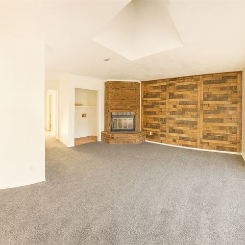 2421 Suffolk Lane, Lancaster, TX 75134