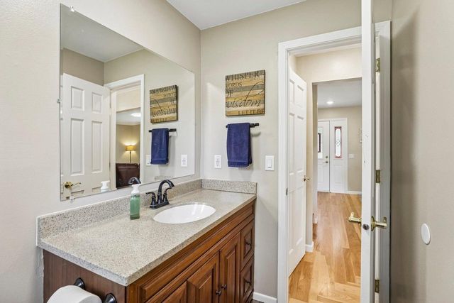 W7810 Star Court Road, Pardeeville, WI 53954