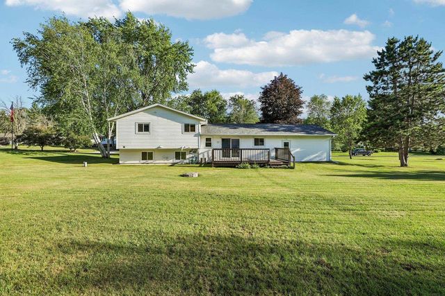 W7810 Star Court Road, Pardeeville, WI 53954