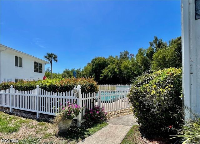 5775 Littlestone CT, North Fort Myers, FL 33903