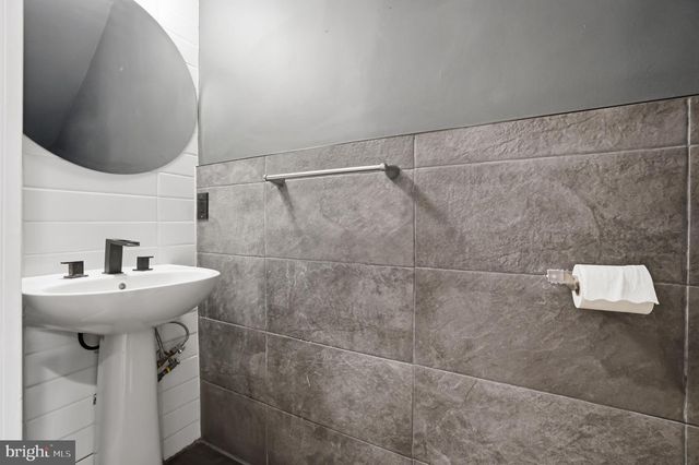 1320 FLORIDA AVE NE, Washington, DC 20002