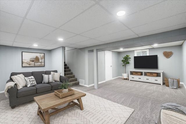 8207 W 127th Avenue, Cedar Lake, IN 46303