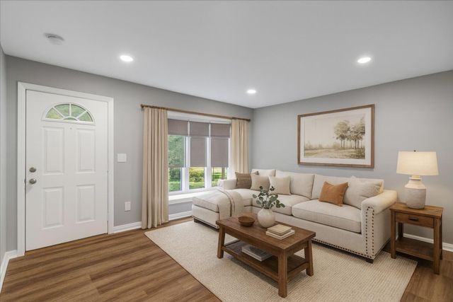 8207 W 127th Avenue, Cedar Lake, IN 46303