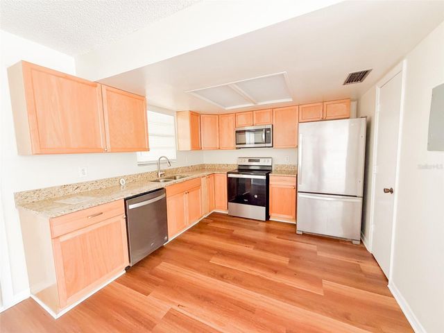 2017 KELLEY AVENUE, Kissimmee, FL 34744