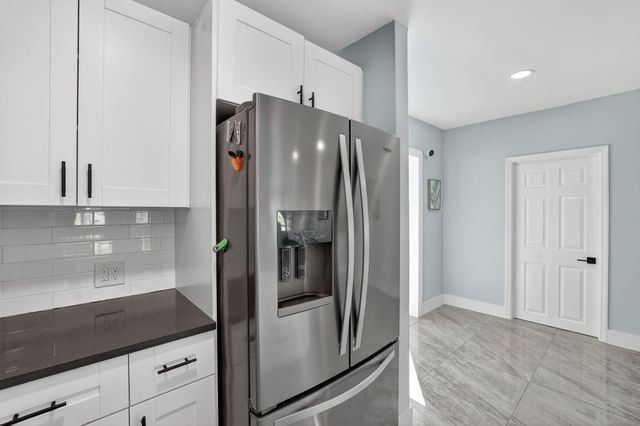 412 SW 11th Court, Fort Lauderdale, FL 33315