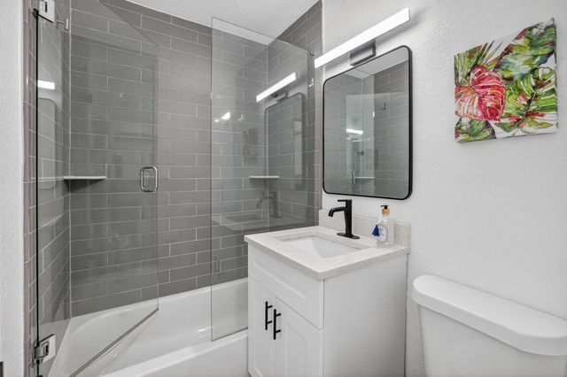 412 SW 11th Court, Fort Lauderdale, FL 33315