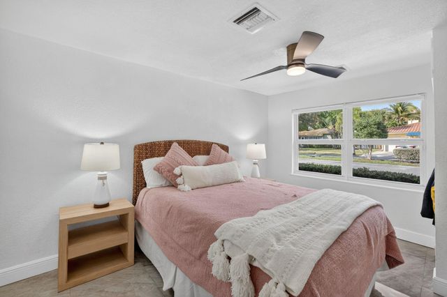 412 SW 11th Court, Fort Lauderdale, FL 33315