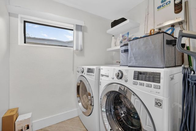 412 SW 11th Court, Fort Lauderdale, FL 33315