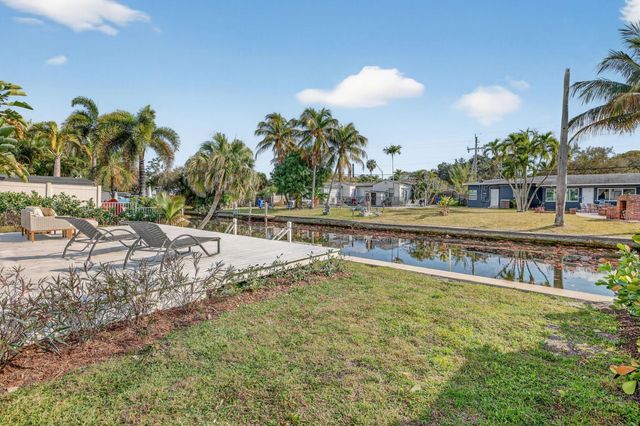 412 SW 11th Court, Fort Lauderdale, FL 33315