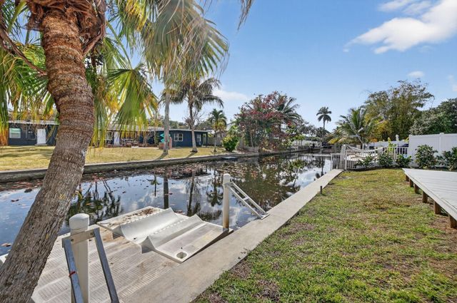 412 SW 11th Court, Fort Lauderdale, FL 33315