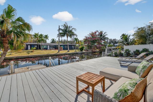 412 SW 11th Court, Fort Lauderdale, FL 33315