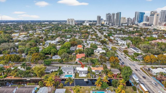 412 SW 11th Court, Fort Lauderdale, FL 33315