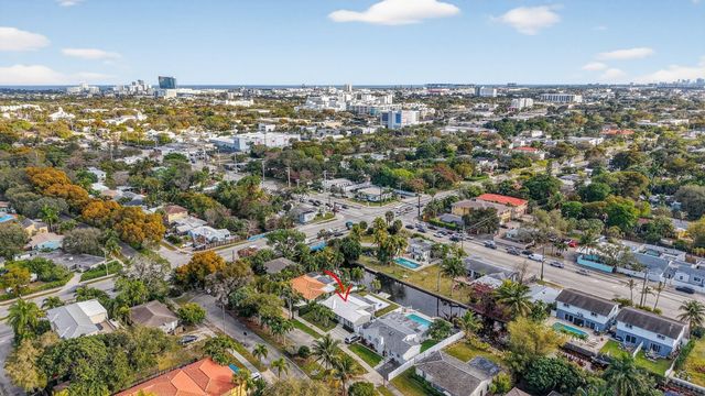 412 SW 11th Court, Fort Lauderdale, FL 33315