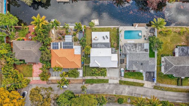 412 SW 11th Court, Fort Lauderdale, FL 33315
