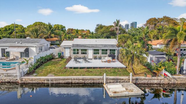 412 SW 11th Court, Fort Lauderdale, FL 33315