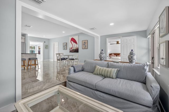 412 SW 11th Court, Fort Lauderdale, FL 33315