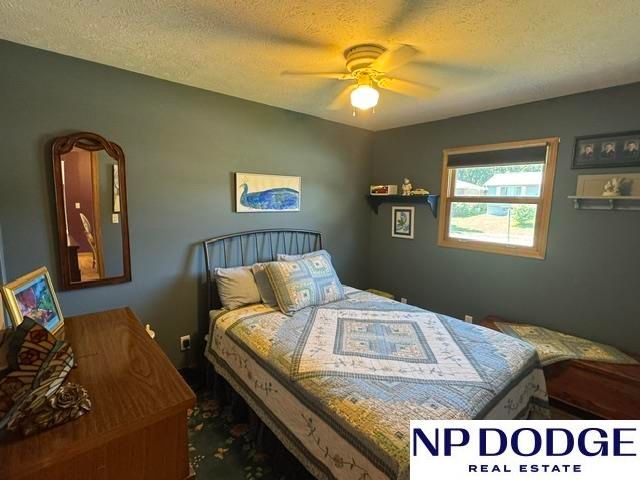 7622 Park View Boulevard, La Vista, NE 68128