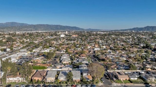 6308 Coldwater Canyon, North Hollywood, CA 91606