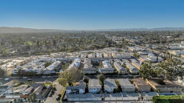 6308 Coldwater Canyon, North Hollywood, CA 91606