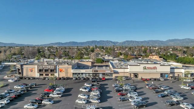 6308 Coldwater Canyon, North Hollywood, CA 91606