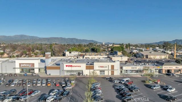 6308 Coldwater Canyon, North Hollywood, CA 91606