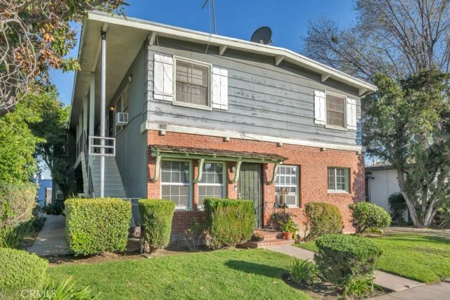 6308 Coldwater Canyon, North Hollywood, CA 91606