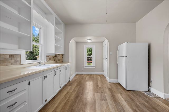 523 Virginia Avenue, Des Moines, IA 50315