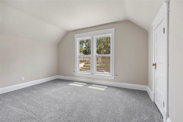 523 Virginia Avenue, Des Moines, IA 50315