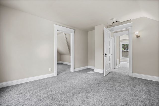 523 Virginia Avenue, Des Moines, IA 50315