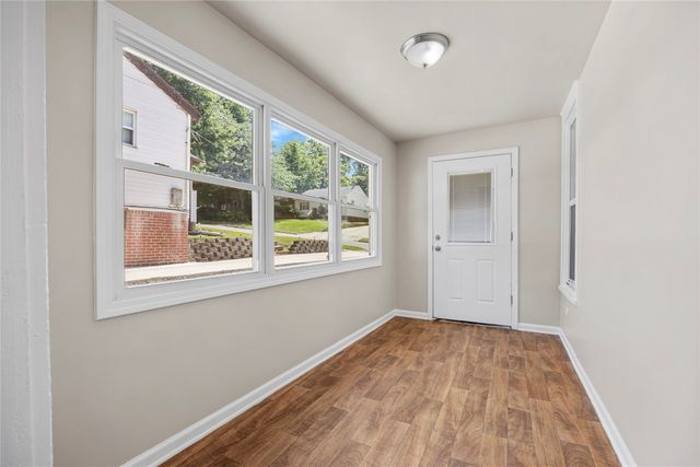 523 Virginia Avenue, Des Moines, IA 50315