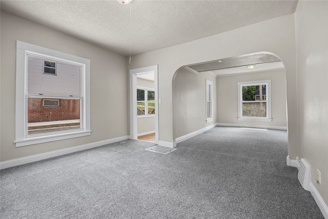 523 Virginia Avenue, Des Moines, IA 50315