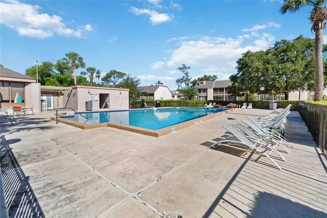 440 ORIENTA POINT STREET, Altamonte Springs, FL 32701