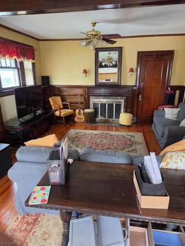 415 15Th Ave, Paterson City, NJ 07504