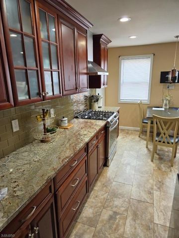 415 15Th Ave, Paterson City, NJ 07504