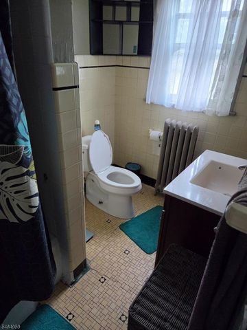 415 15Th Ave, Paterson City, NJ 07504