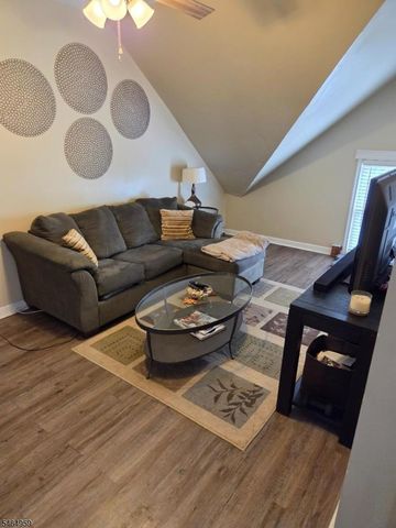 415 15Th Ave, Paterson City, NJ 07504