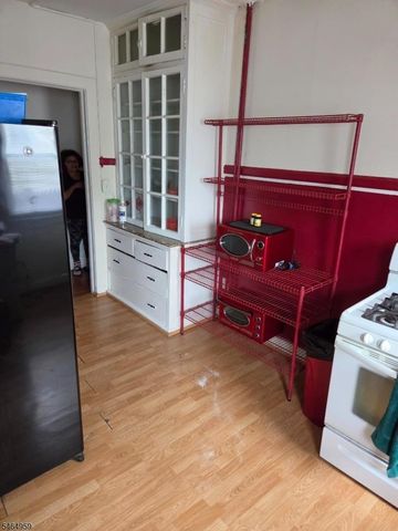 415 15Th Ave, Paterson City, NJ 07504