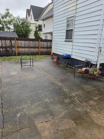 415 15Th Ave, Paterson City, NJ 07504