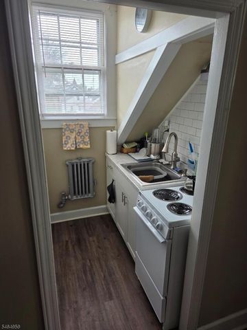 415 15Th Ave, Paterson City, NJ 07504