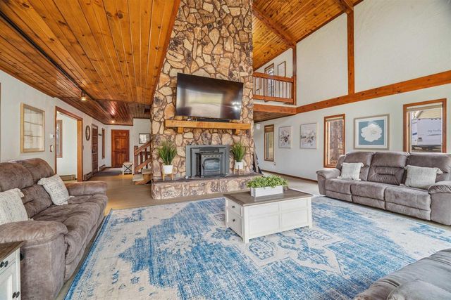 4431 SWALLOW BANKS LANE, Oshkosh, WI 54904