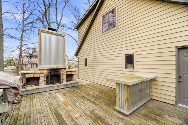 4431 SWALLOW BANKS LANE, Oshkosh, WI 54904